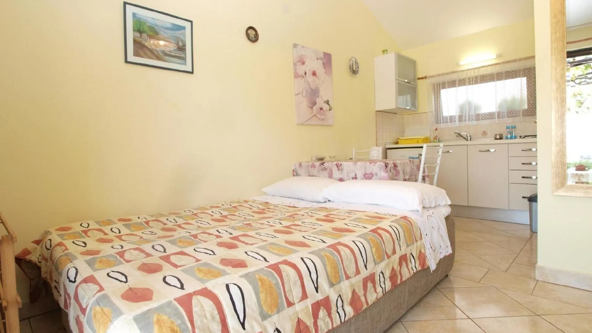 Apartment Ferienwohnung Fuer 2 Personen Ca 20 Qm In Pula, Istrien Istrische Riviera